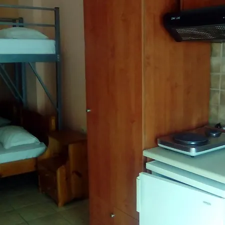 Auberge de jeunesse Constantinos Budget Beds