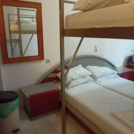 بيت شباب Constantinos Budget Beds خانيا