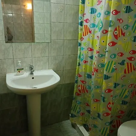 Constantinos Budget Beds * Ханья